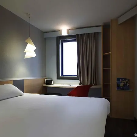 Ibis Styles Gerland Lione