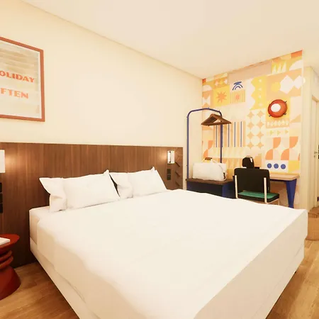 Ibis Styles Gerland ليون