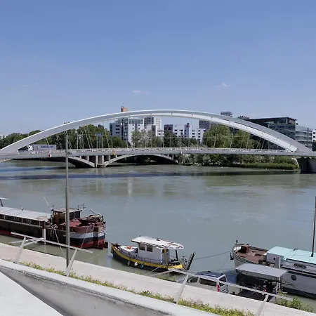 Hotell Ibis Gerland Musee Des Confluences 3*