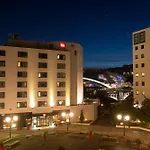 Ibis Gerland Musee Des Confluences Otel Lyon