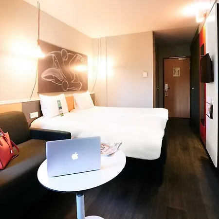 Ibis Gerland Musee Des Confluences Hotel Lyon