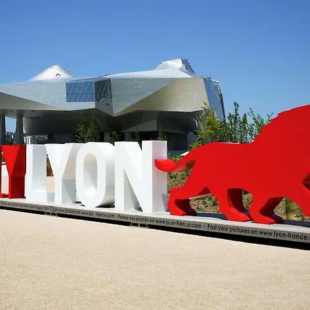 Ibis Gerland Musee Des Confluences 3* Lyon