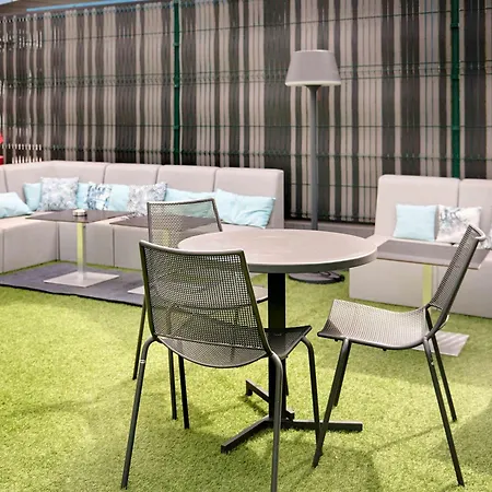 Hotel Ibis Gerland Musee Des Confluences