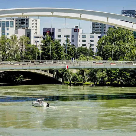 Ibis Gerland Musee Des Confluences Hotel 3*