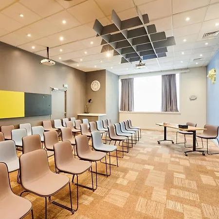 Ibis Gerland Musee Des Confluences Hotel 3*